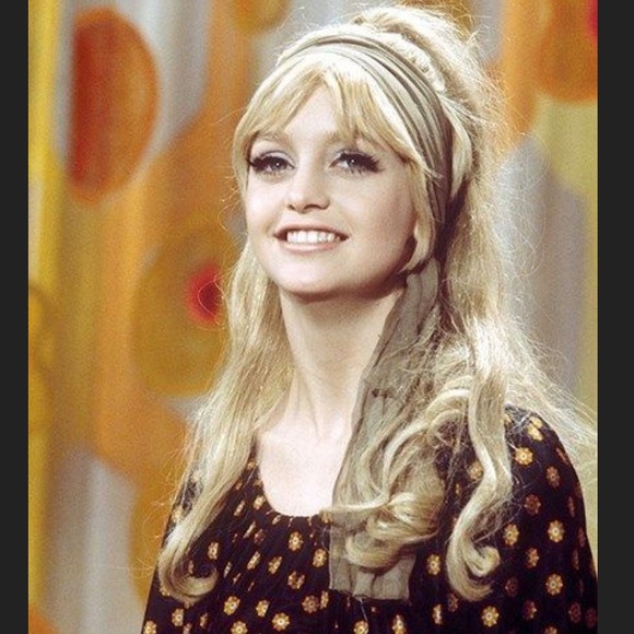 Vintage 60’s - 70’s Silk Scarf - Picture 4 of 11